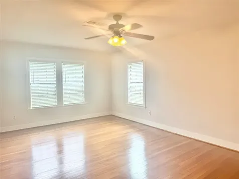 212 South Street Baytown TX 77520