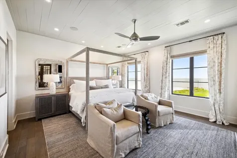 633 Quintana Roo Place Seabrook TX 77586