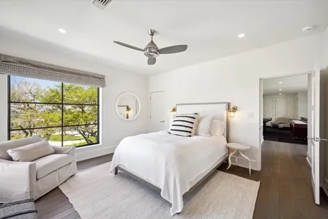 633 Quintana Roo Place Seabrook TX 77586