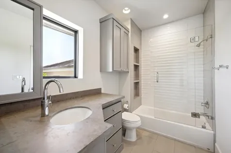 633 Quintana Roo Place Seabrook TX 77586