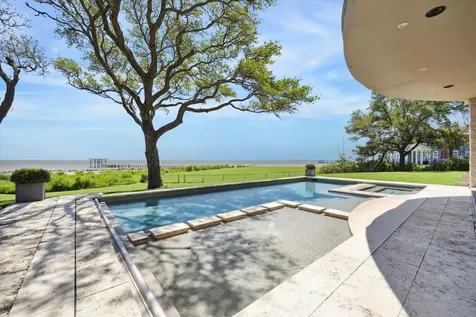 633 Quintana Roo Place Seabrook TX 77586