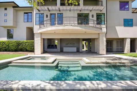 633 Quintana Roo Place Seabrook TX 77586