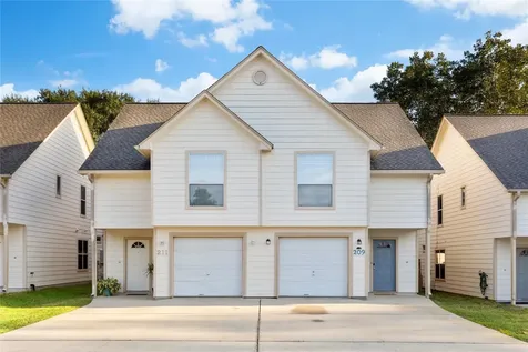 207 Foster Street Tomball TX 77375