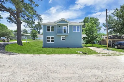 189 W Lakeview Onalaska TX 77360