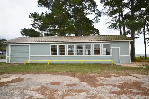 189 W Lakeview Onalaska TX 77360