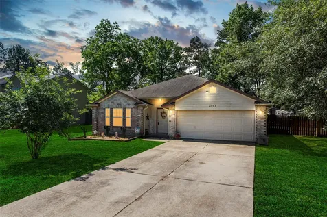 6923 Grant Drive Magnolia TX 77354