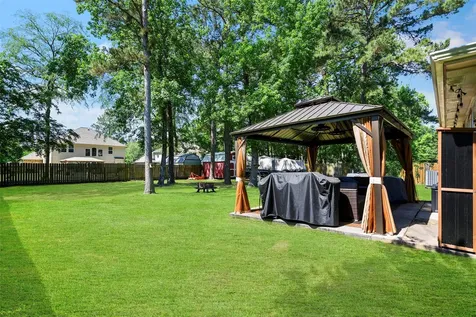 6923 Grant Drive Magnolia TX 77354