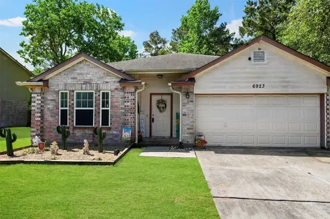 6923 Grant Drive Magnolia TX 77354