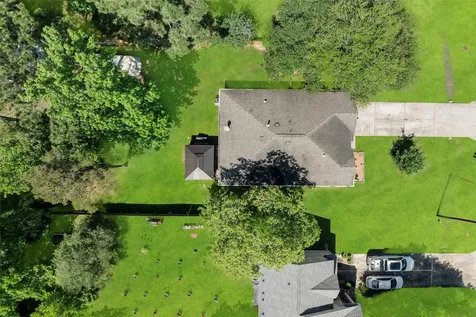 6923 Grant Drive Magnolia TX 77354