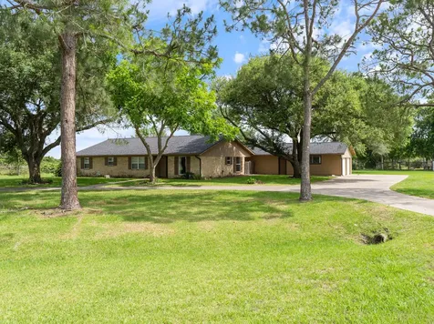 5067 Fm 2668 Bay City TX 77414