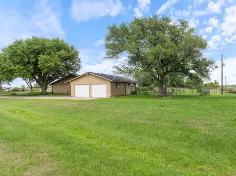 5067 Fm 2668 Bay City TX 77414