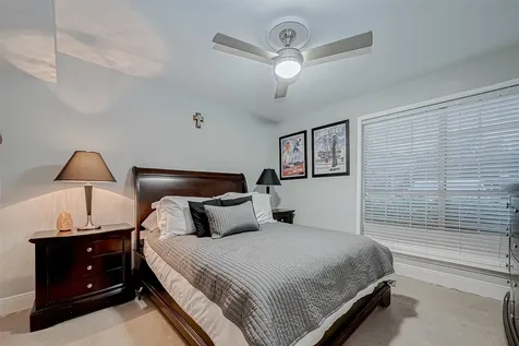1860 White Oak Drive 375 Houston TX 77009