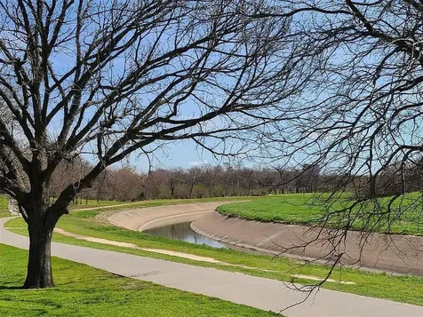 1860 White Oak Drive 375 Houston TX 77009