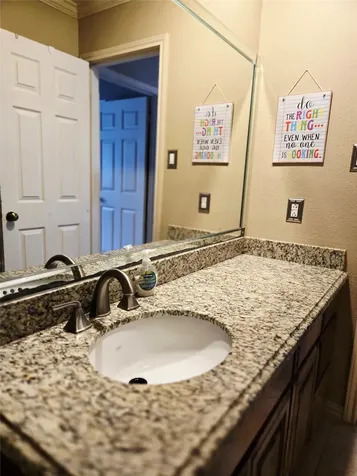 1015 Green Meadow Street Beaumont TX 77706
