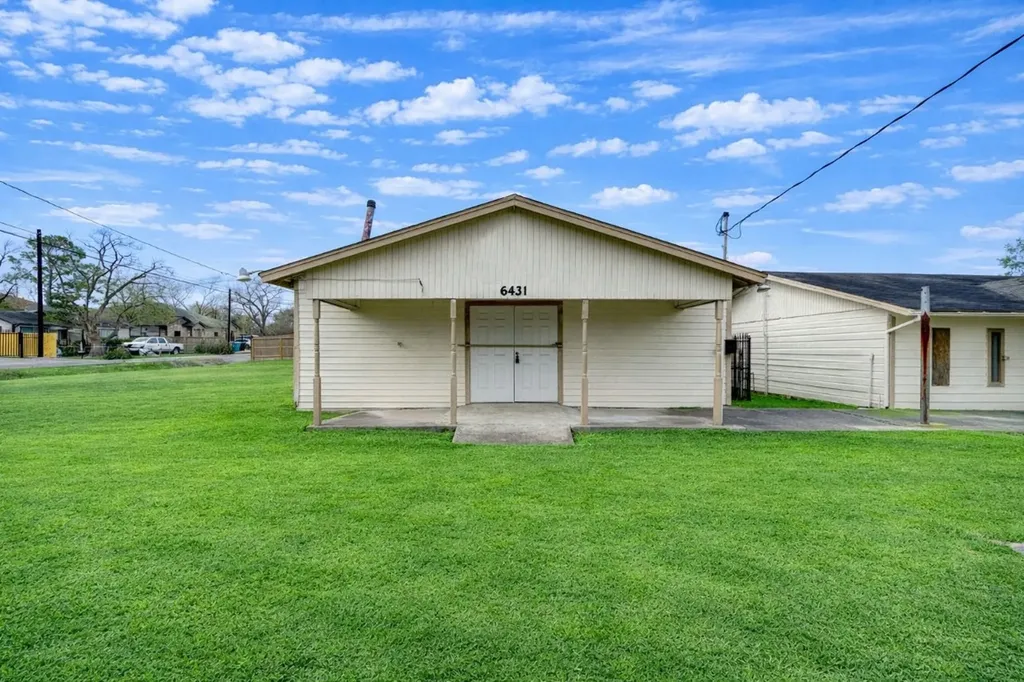 6433 Eastland Street Houston TX 77028