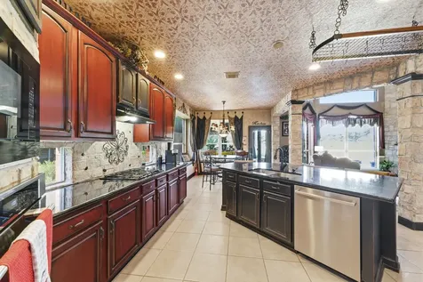 11823 Canyon Mills Drive Houston TX 77095