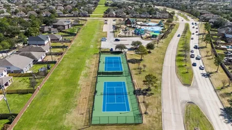 11823 Canyon Mills Drive Houston TX 77095