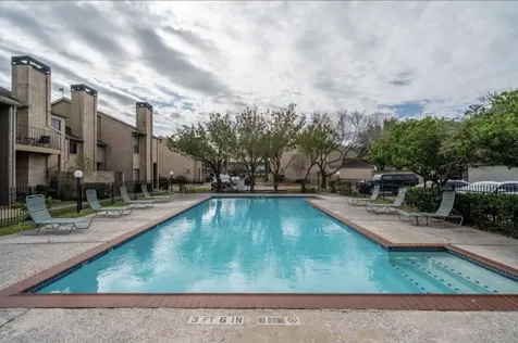 10811 Richmond Avenue 72 Houston TX 77042