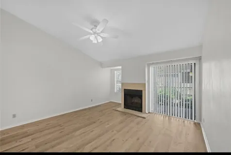 10811 Richmond Avenue 72 Houston TX 77042