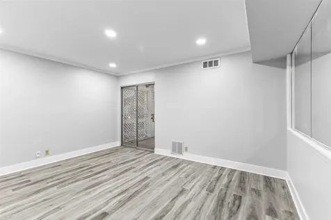 2501 Marilee Lane 4 Houston TX 77057