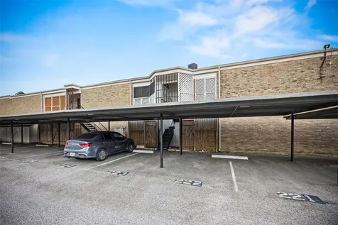 2501 Marilee Lane 4 Houston TX 77057