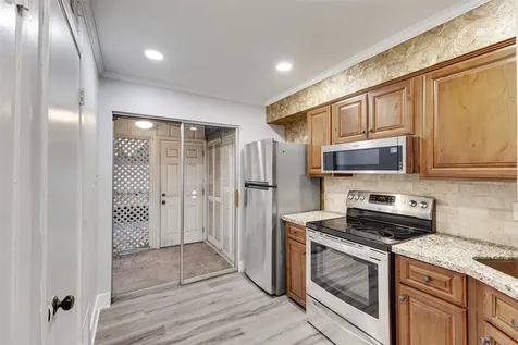 2501 Marilee Lane 4 Houston TX 77057
