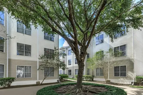 7120/7011 Village Way 332 Houston TX 77087