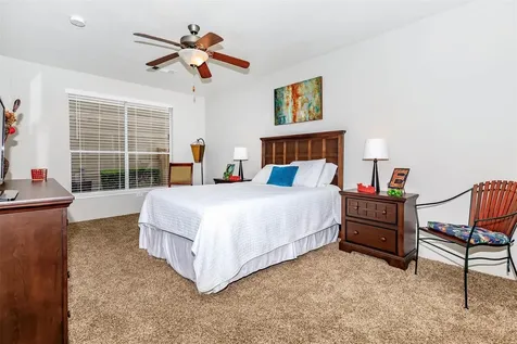 7120/7011 Village Way 332 Houston TX 77087
