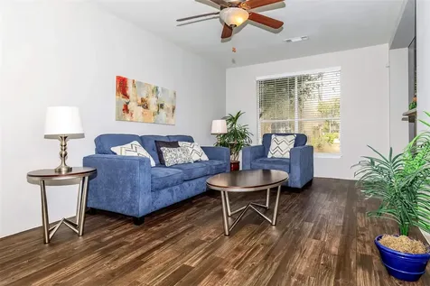 7120/7011 Village Way 332 Houston TX 77087