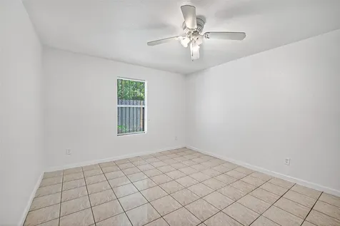 7200 Clarewood Drive 1904 Houston TX 77036