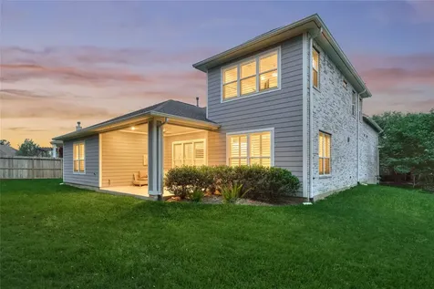 71 Victoria Drive W Montgomery TX 77356