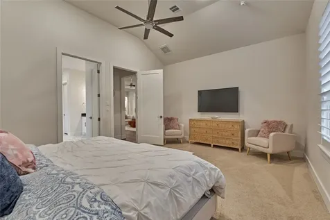 71 Victoria Drive W Montgomery TX 77356