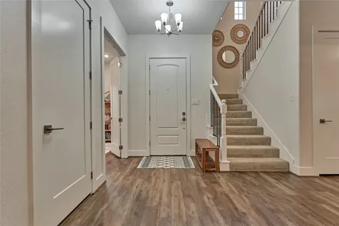 71 Victoria Drive W Montgomery TX 77356