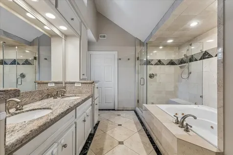 6 Pembrook Court Bellaire TX 77401