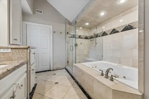 6 Pembrook Court Bellaire TX 77401