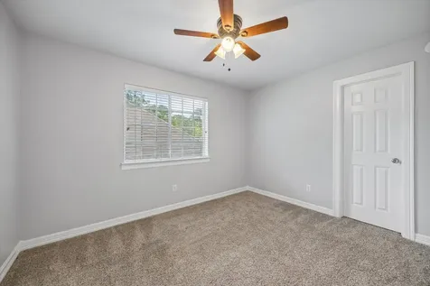 2214 Deer Cove Trail Kingwood TX 77339