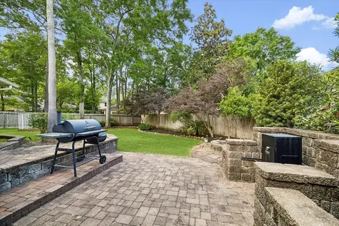 2214 Deer Cove Trail Kingwood TX 77339