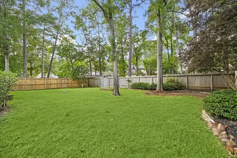 2214 Deer Cove Trail Kingwood TX 77339