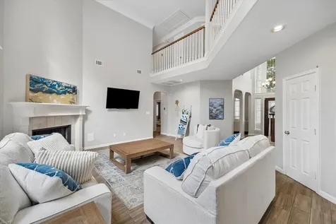 2214 Deer Cove Trail Kingwood TX 77339
