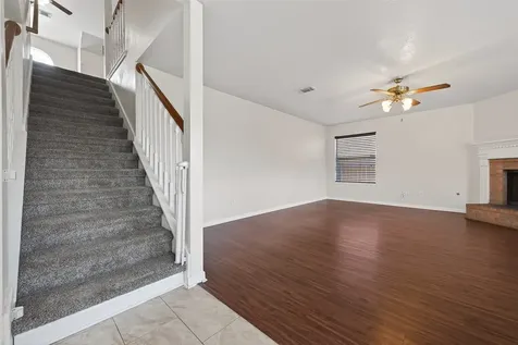 6002 Villa Hills Drive Houston TX 77066