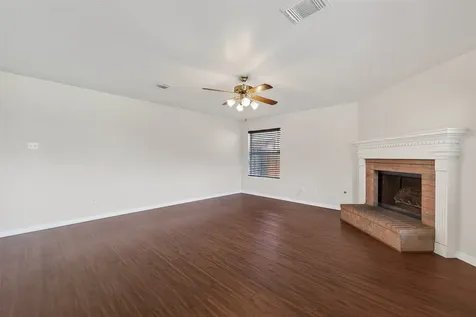 6002 Villa Hills Drive Houston TX 77066