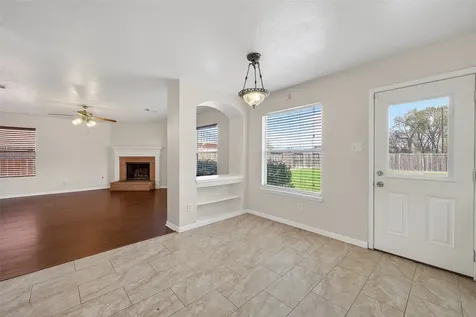 6002 Villa Hills Drive Houston TX 77066