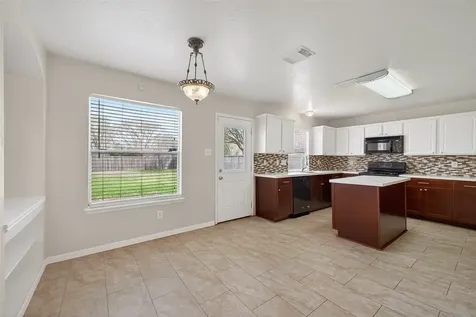 6002 Villa Hills Drive Houston TX 77066