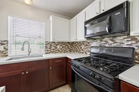 6002 Villa Hills Drive Houston TX 77066