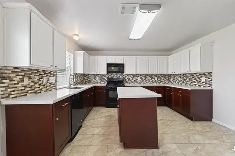 6002 Villa Hills Drive Houston TX 77066