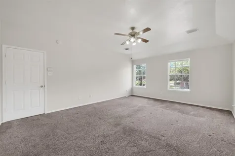 6002 Villa Hills Drive Houston TX 77066
