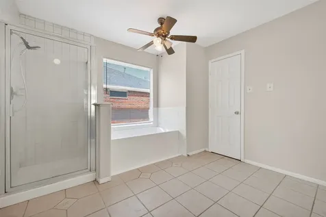 6002 Villa Hills Drive Houston TX 77066