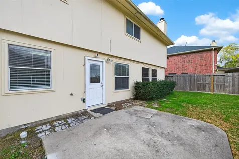 6002 Villa Hills Drive Houston TX 77066
