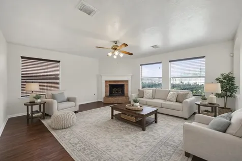 6002 Villa Hills Drive Houston TX 77066