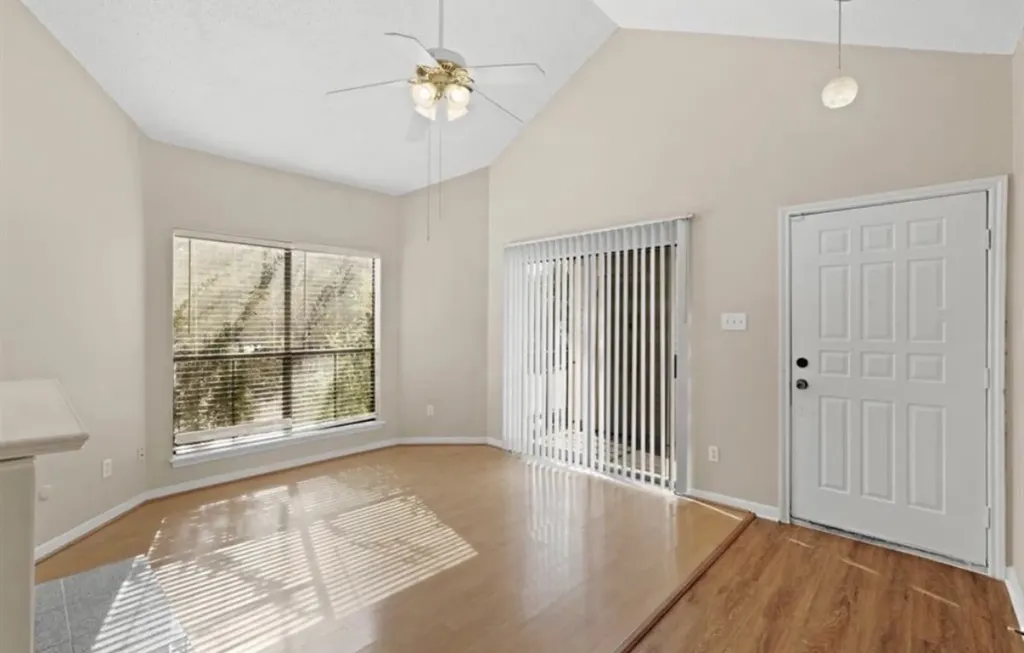 10164 Oakberry Street Houston TX 77042